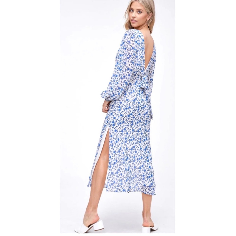 C20 Emory Park Blue & White Floral Sheer
Balloon Sleeve Midi Dress Open BOW Back